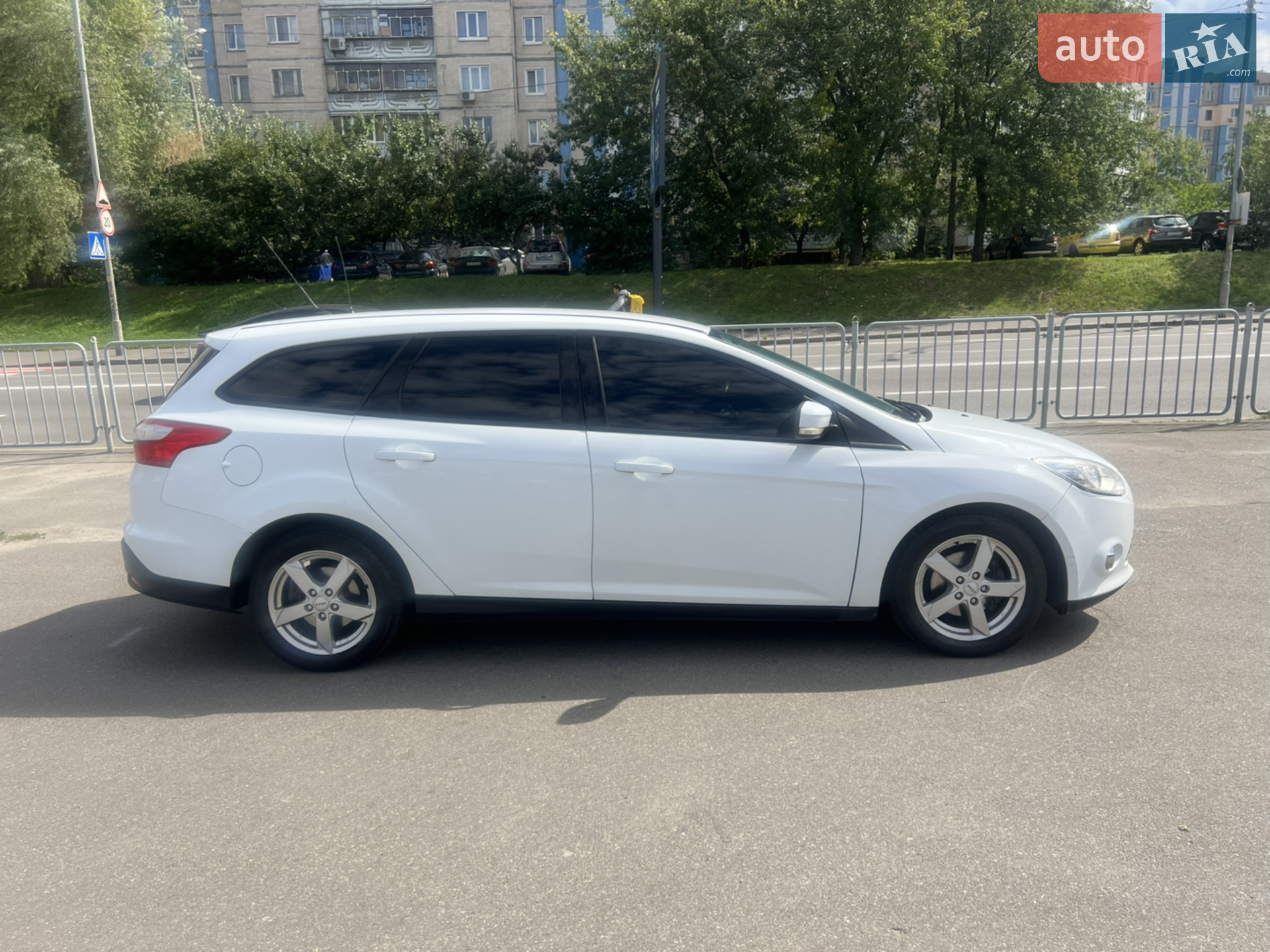 2011 Ford Focus - мініатюра 6