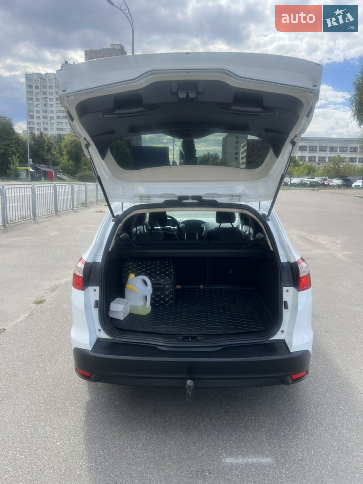 2011 Ford Focus - мініатюра 11