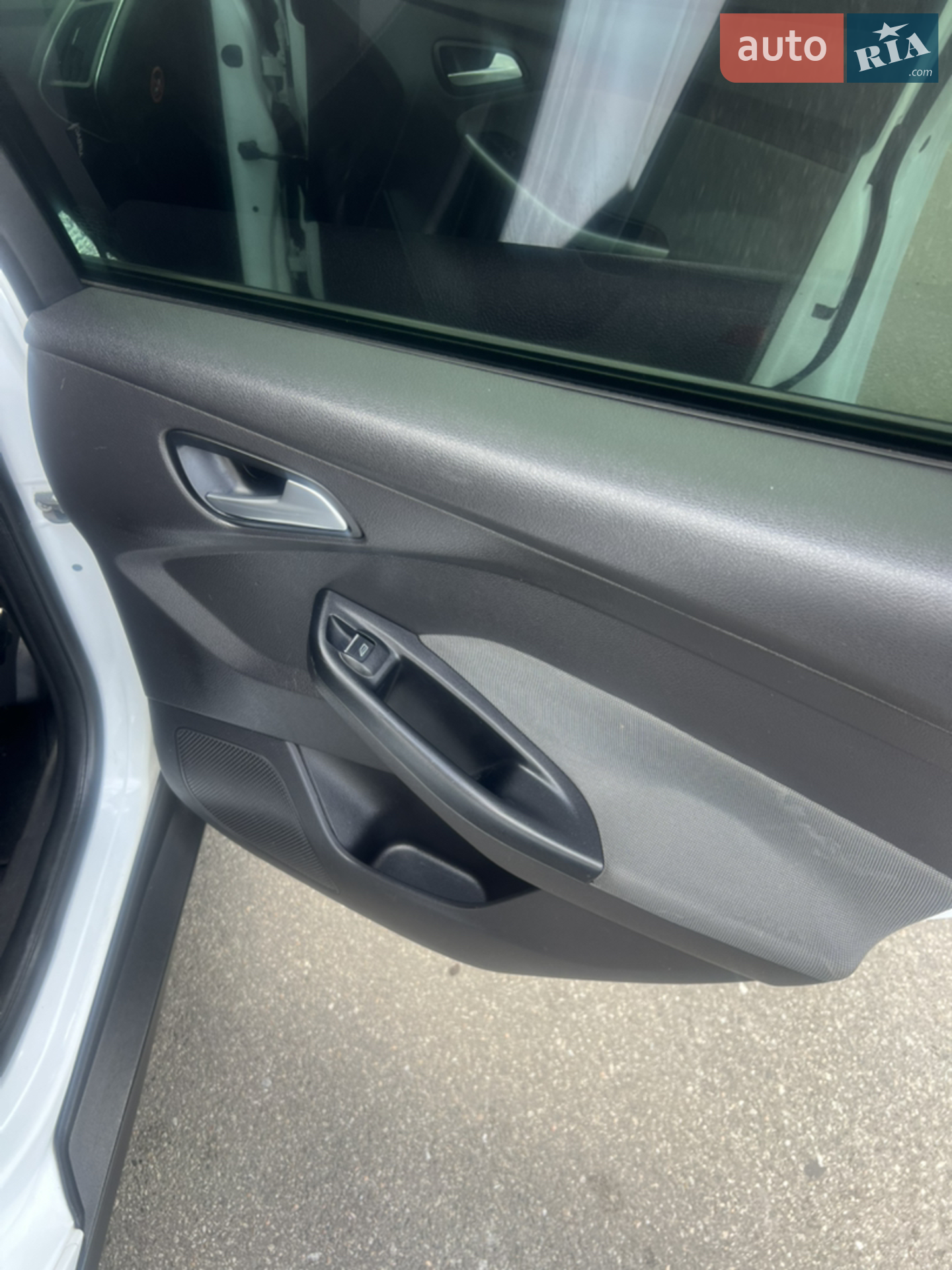2011 Ford Focus - мініатюра 16