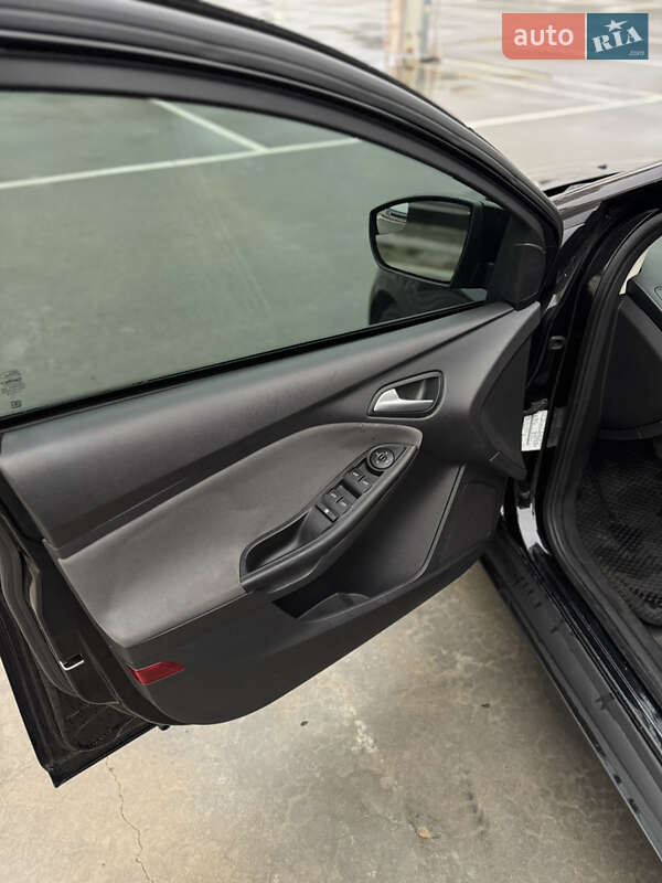 Седан Ford Focus 2011 в Киеве