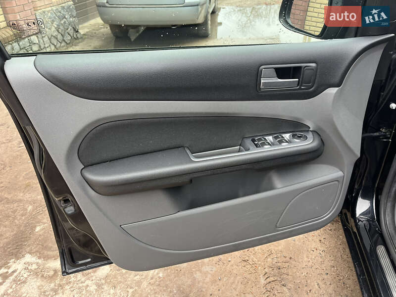 Универсал Ford Focus 2010 в Ахтырке