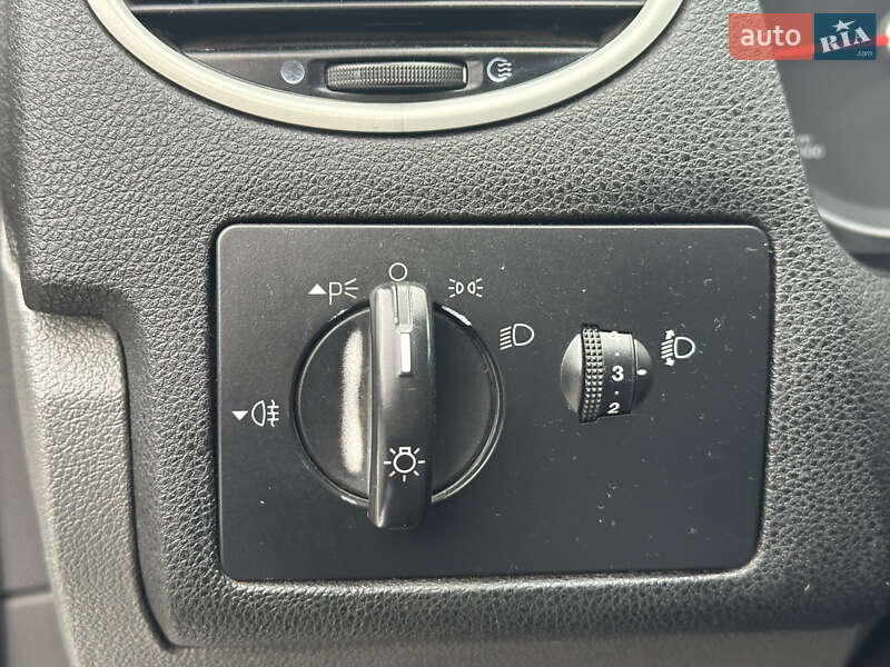 Хетчбек Ford Focus 2007 в Києві фото 32 Хетчбек Ford Focus 2007 в Києві