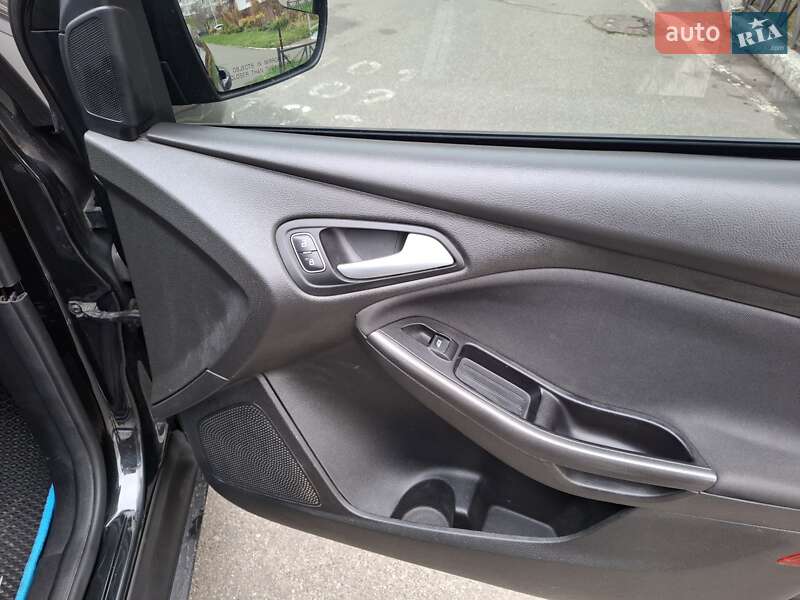 Седан Ford Focus 2015 в Києві фото 21 Седан Ford Focus 2015 в Києві