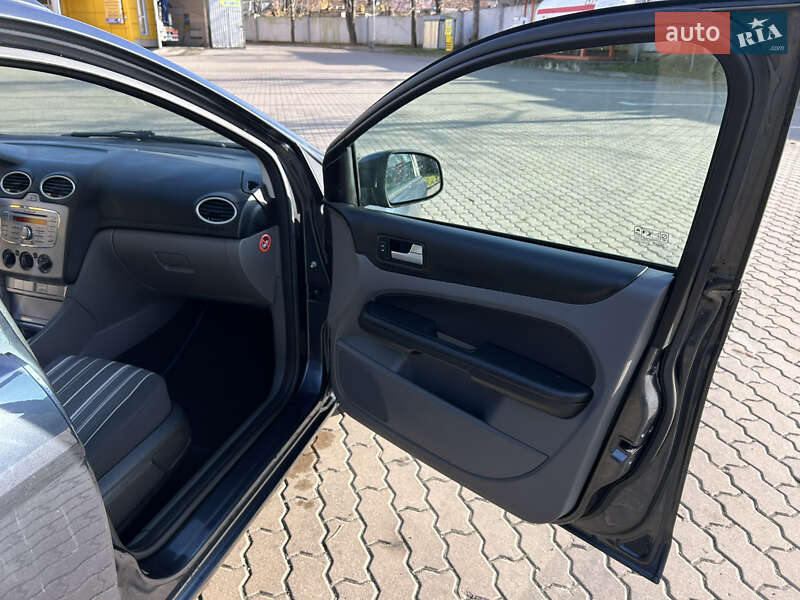 Універсал Ford Focus 2008 в Рівному фото 22 Універсал Ford Focus 2008 в Рівному