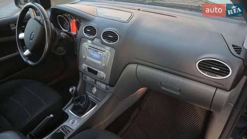 Універсал Ford Focus 2010 в Івано-Франківську