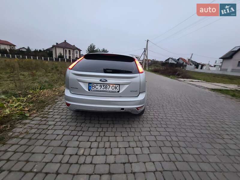 Хетчбек Ford Focus 2010 в Львові фото 5 Хетчбек Ford Focus 2010 в Львові