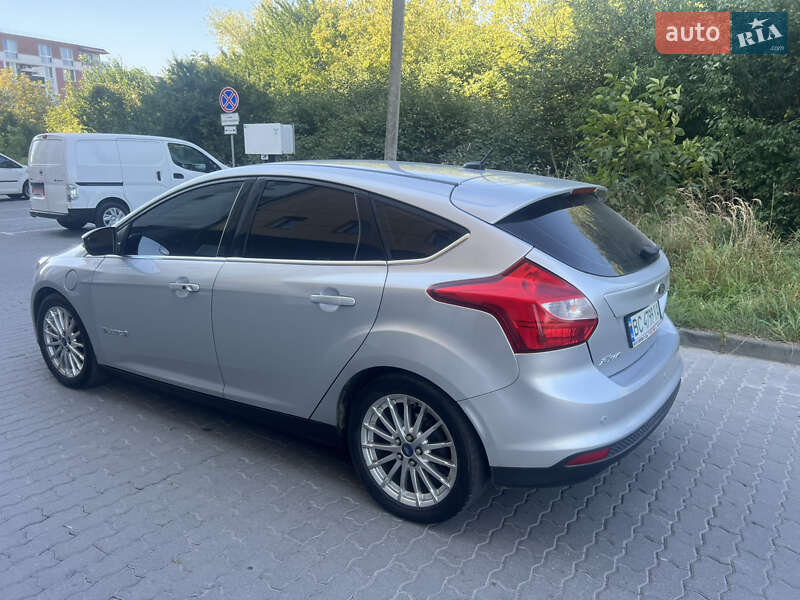 Хетчбек Ford Focus 2011 в Львові фото 11 Хетчбек Ford Focus 2011 в Львові