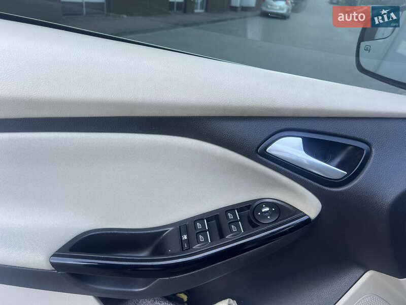 Хетчбек Ford Focus 2011 в Львові фото 15 Хетчбек Ford Focus 2011 в Львові