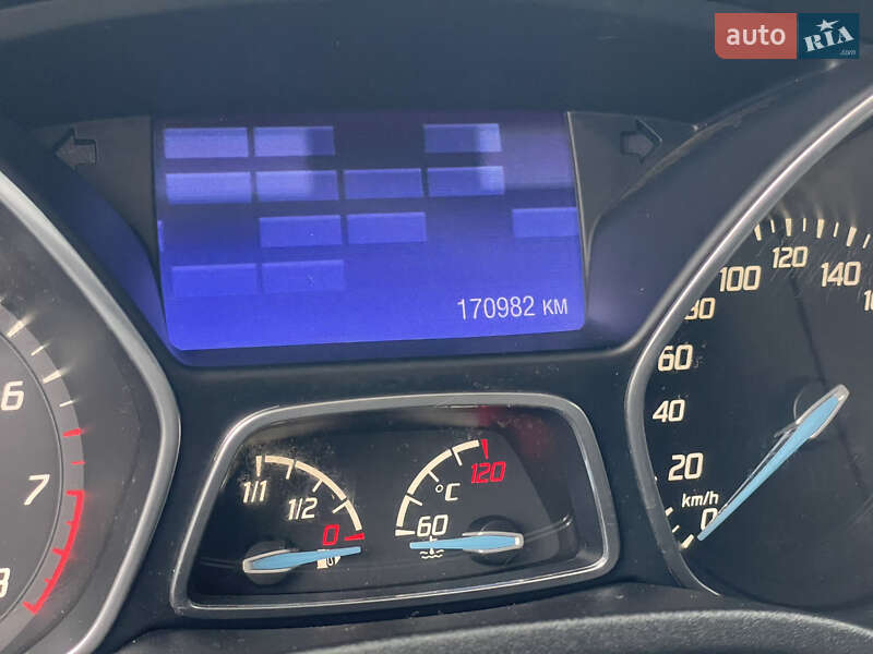 Хэтчбек Ford Focus 2012 в Мукачево