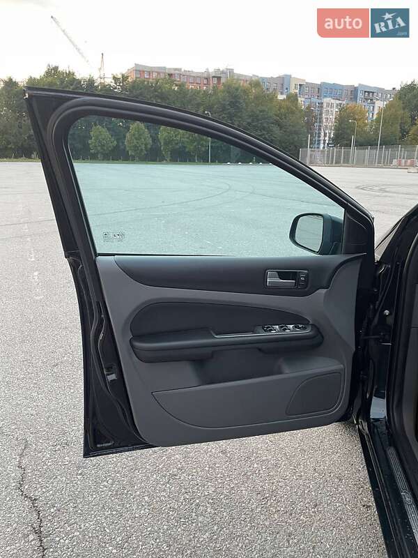 Хетчбек Ford Focus 2008 в Львові фото 34 Хетчбек Ford Focus 2008 в Львові