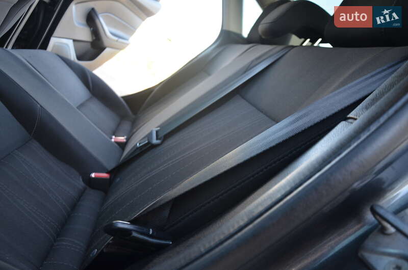 Седан Ford Focus 2017 в Дрогобичі фото 49 Седан Ford Focus 2017 в Дрогобичі