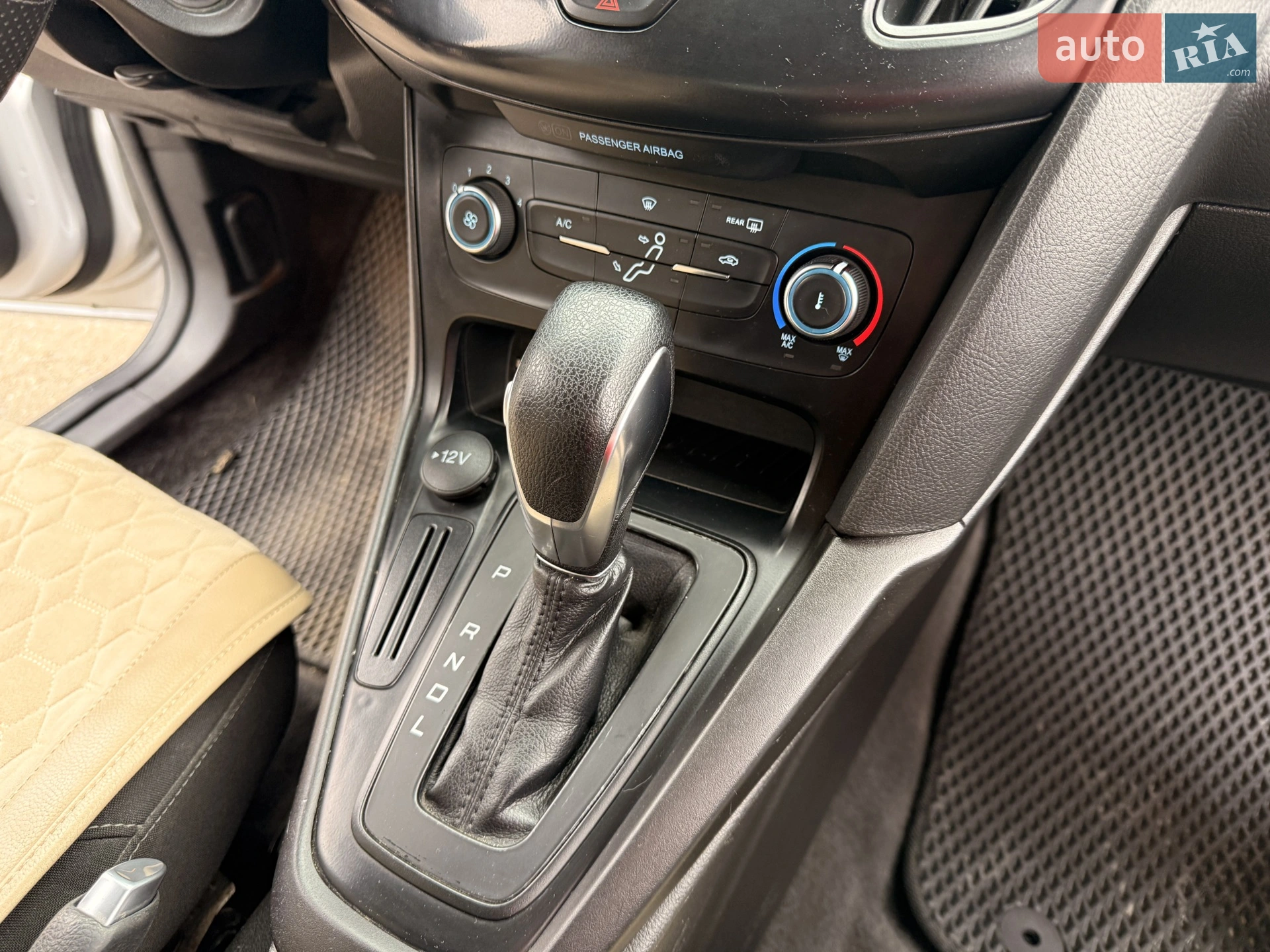 2018 Ford Focus - мініатюра 14