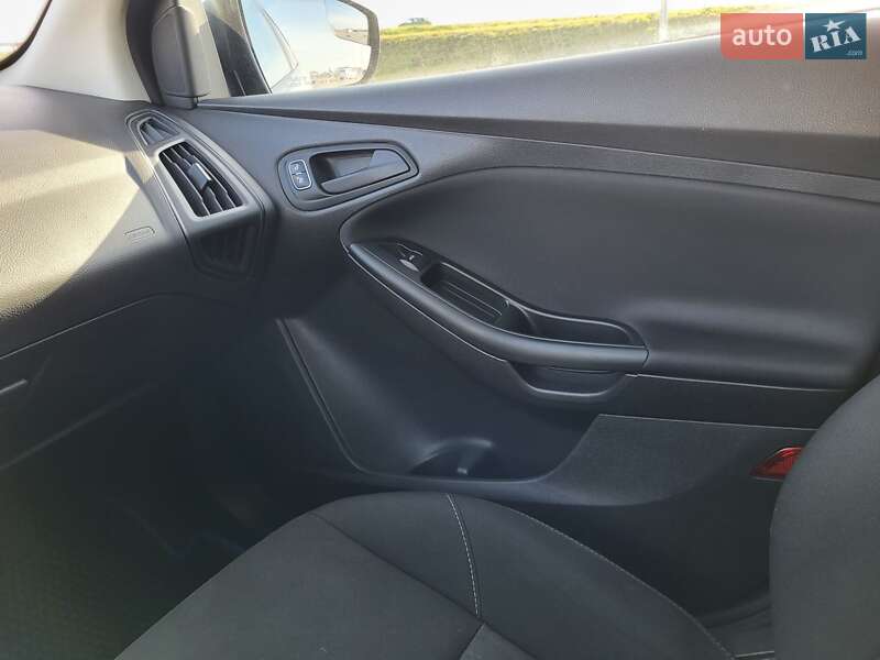 Седан Ford Focus 2018 в Львове фото 49 Седан Ford Focus 2018 в Львове