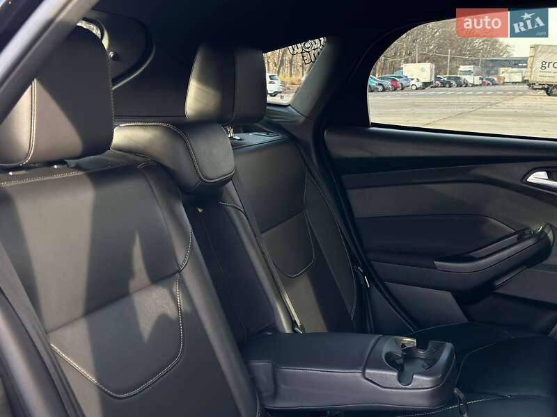 Хэтчбек Ford Focus 2017 в Киеве