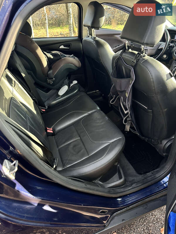 Седан Ford Focus 2015 в Днепре фото 8 Седан Ford Focus 2015 в Днепре