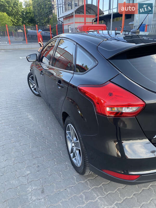Хетчбек Ford Focus 2015 в Львові