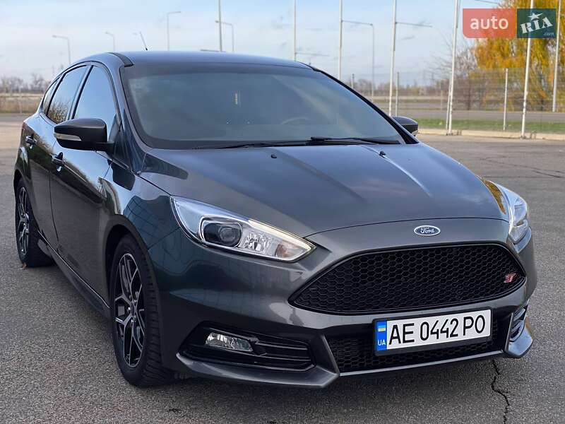 Хетчбек Ford Focus 2018 в Дніпрі фото 8 Хетчбек Ford Focus 2018 в Дніпрі