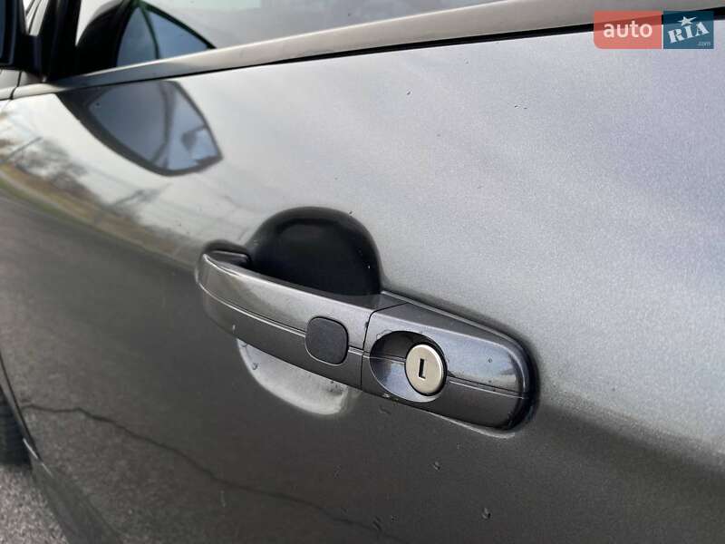 Хетчбек Ford Focus 2018 в Дніпрі фото 12 Хетчбек Ford Focus 2018 в Дніпрі