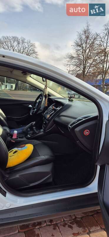 Хэтчбек Ford Focus 2013 в Полтаве