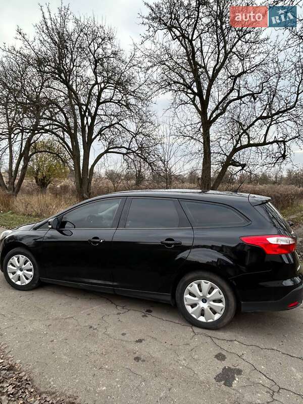 Универсал Ford Focus 2011 в Гадяче