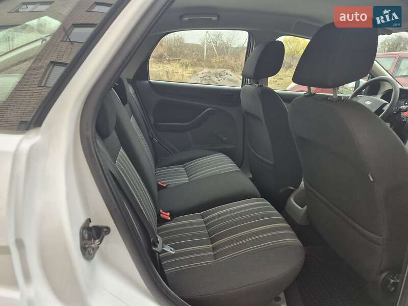 Хетчбек Ford Focus 2011 в Вінниці фото 45 Хетчбек Ford Focus 2011 в Вінниці