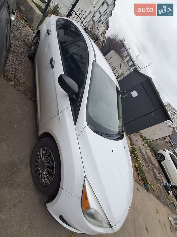 Седан Ford Focus 2015 в Софиевской Борщаговке