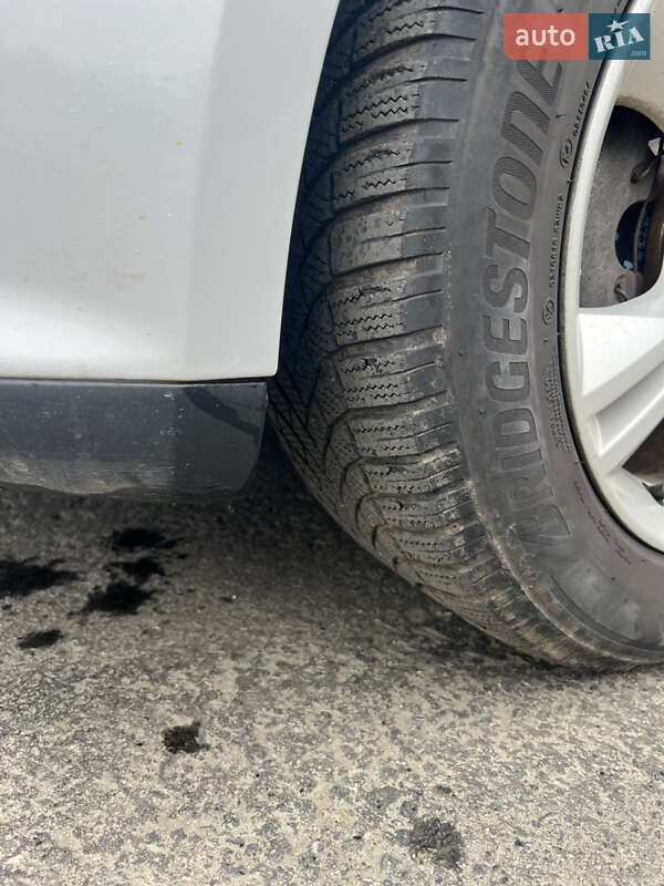 Седан Ford Focus 2014 в Умани фото 10 Седан Ford Focus 2014 в Умани