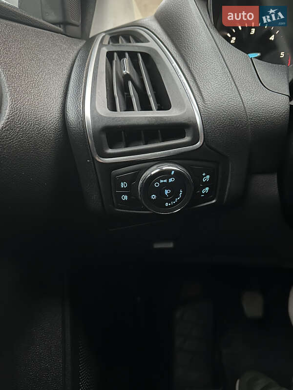 Хэтчбек Ford Focus 2014 в Николаеве