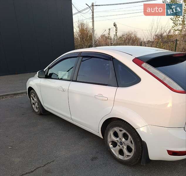 Хэтчбек Ford Focus 2011 в Днепре фото 5 Хэтчбек Ford Focus 2011 в Днепре