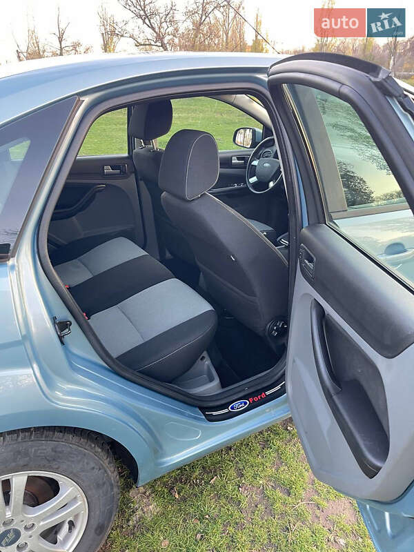 Хетчбек Ford Focus 2009 в Кам'янському