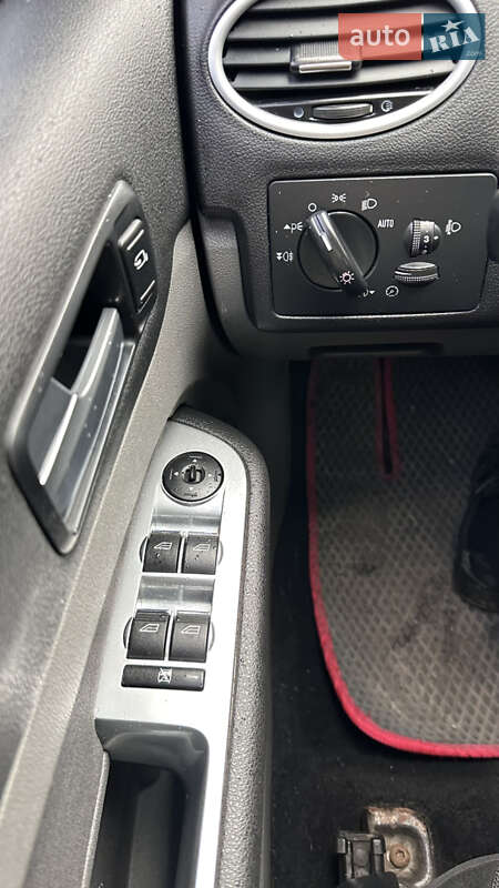 Хетчбек Ford Focus 2008 в Івано-Франківську