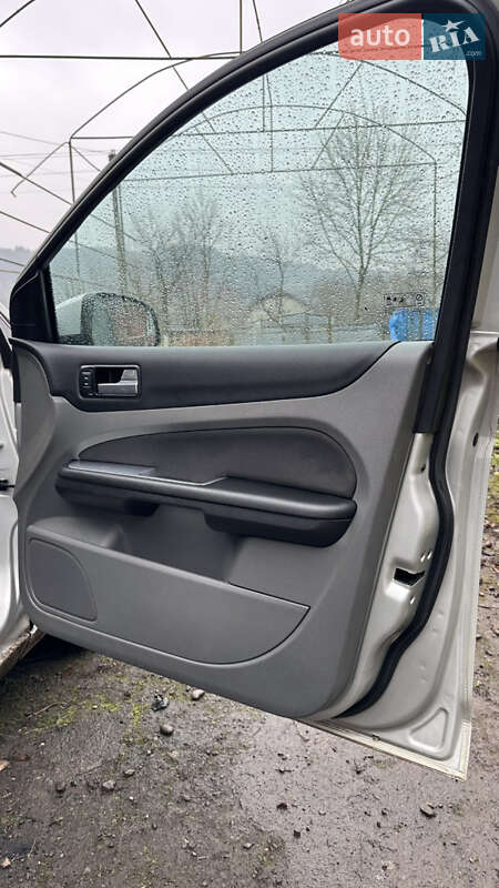 Хетчбек Ford Focus 2008 в Івано-Франківську