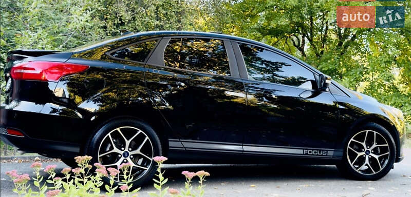 Седан Ford Focus 2017 в Києві