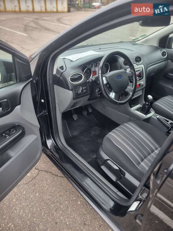 Универсал Ford Focus 2010 в Первомайске