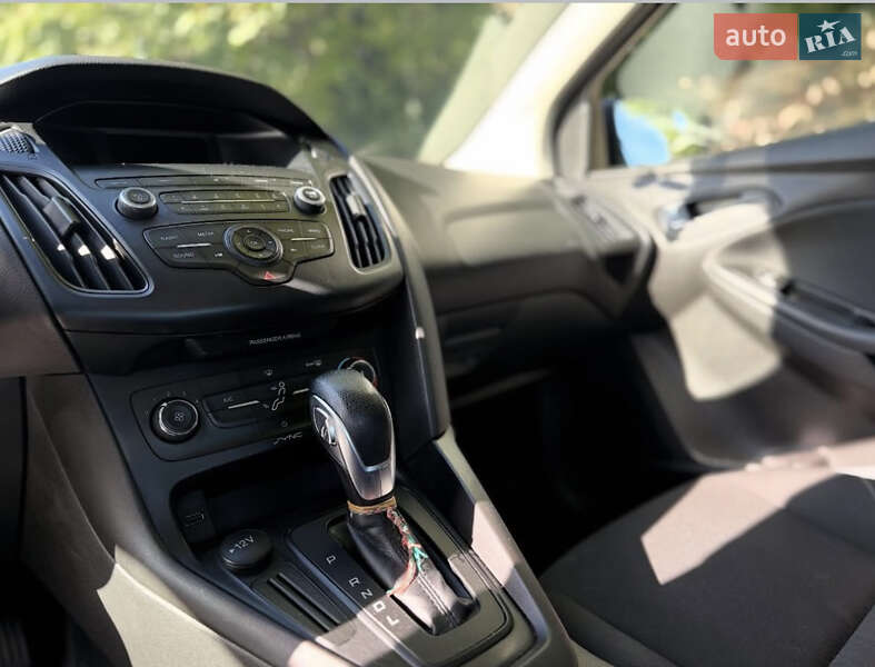 Седан Ford Focus 2017 в Киеве