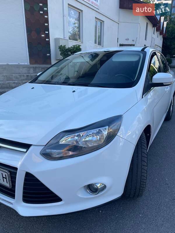 Седан Ford Focus 2012 в Івано-Франківську