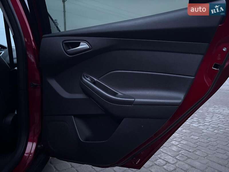 Седан Ford Focus 2013 в Львове