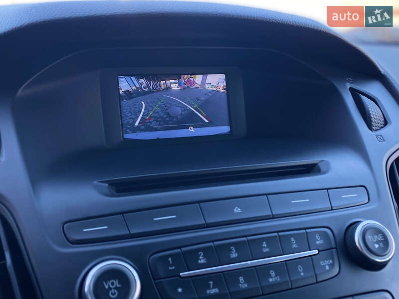 Хэтчбек Ford Focus 2015 в Киеве