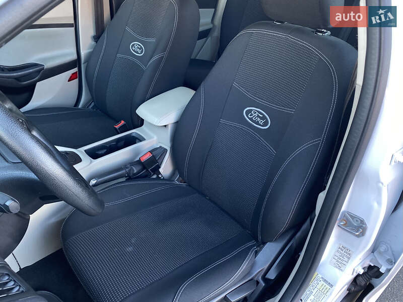 Хэтчбек Ford Focus 2015 в Киеве