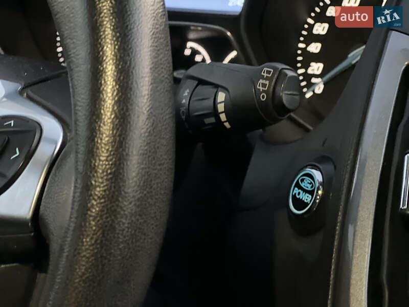 Хетчбек Ford Focus 2012 в Стрию