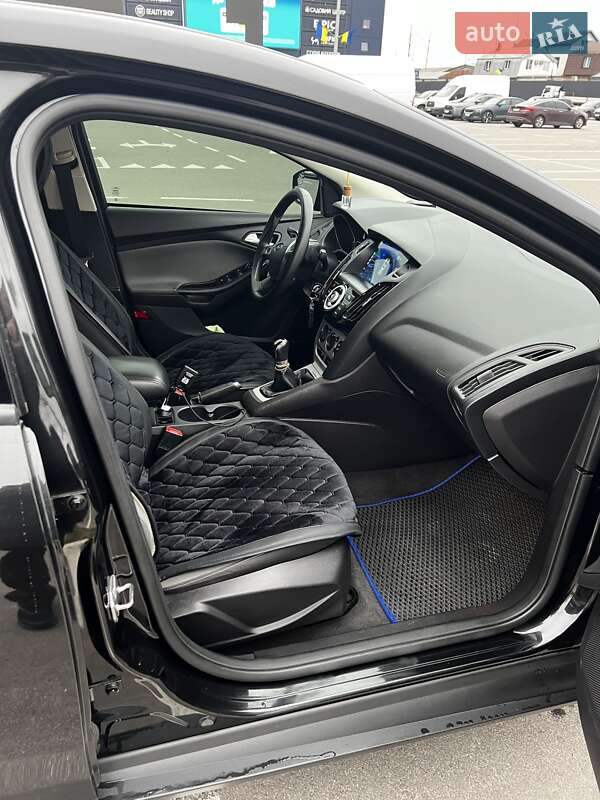 Седан Ford Focus 2014 в Киеве