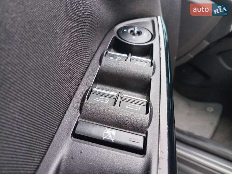 Хэтчбек Ford Focus 2013 в Львове фото 23 Хэтчбек Ford Focus 2013 в Львове