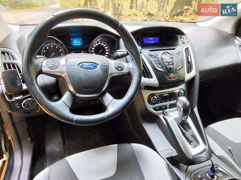 Седан Ford Focus 2011 в Киеве фото 7 Седан Ford Focus 2011 в Киеве