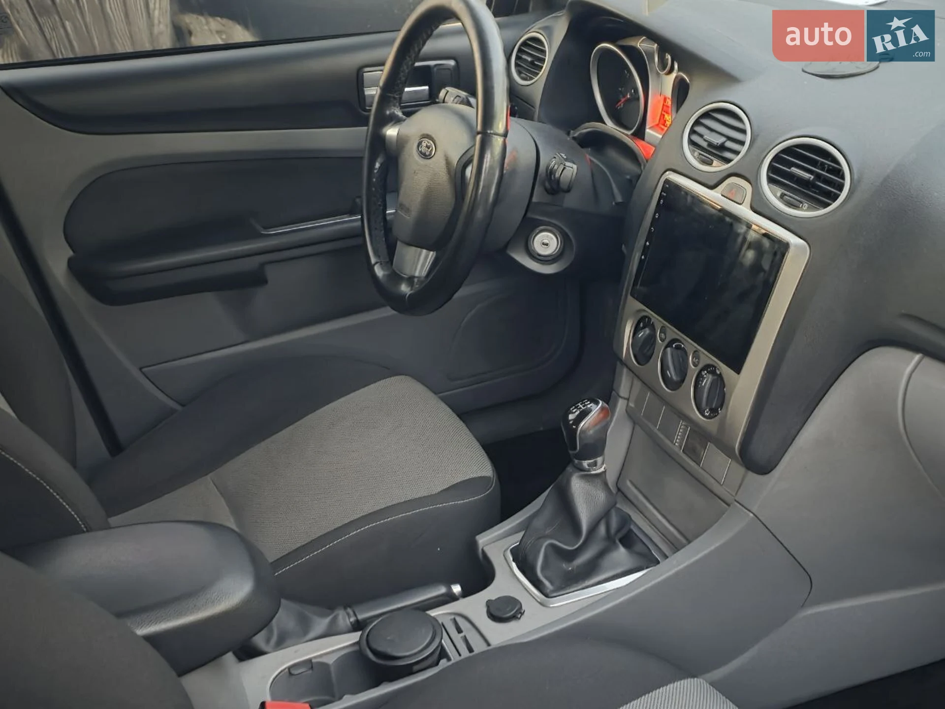 2010 Ford Focus - мініатюра 28
