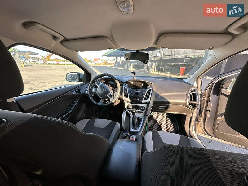 Хэтчбек Ford Focus 2013 в Каменец-Подольском