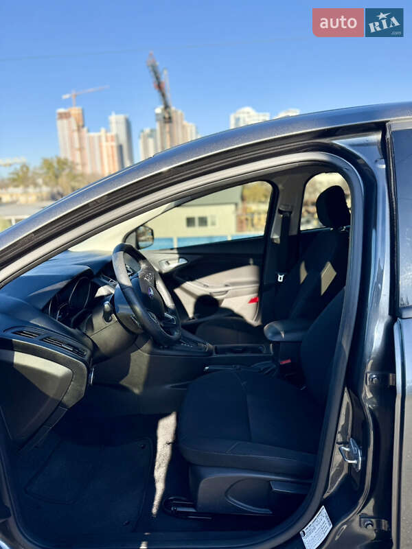 Седан Ford Focus 2015 в Києві