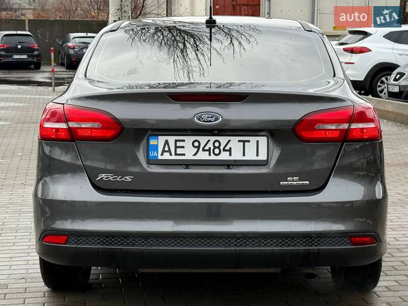 Седан Ford Focus 2015 в Днепре