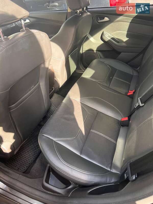 Седан Ford Focus 2017 в Киеве фото 11 Седан Ford Focus 2017 в Киеве