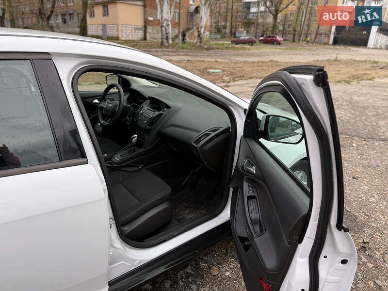 Седан Ford Focus 2015 в Миколаєві