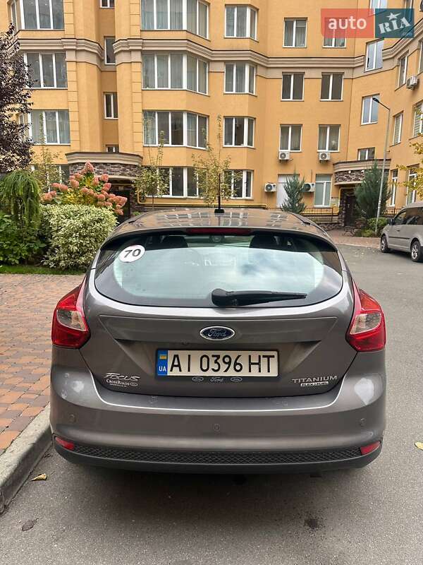 Хэтчбек Ford Focus 2014 в Киеве фото 4 Хэтчбек Ford Focus 2014 в Киеве